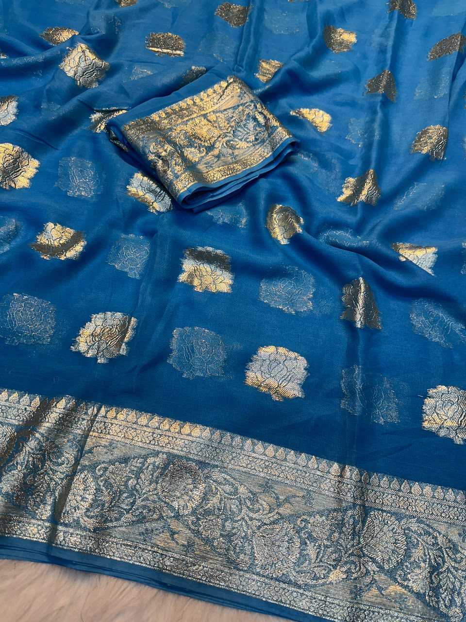 Naarira Garima Premium Georgette Designer Saree