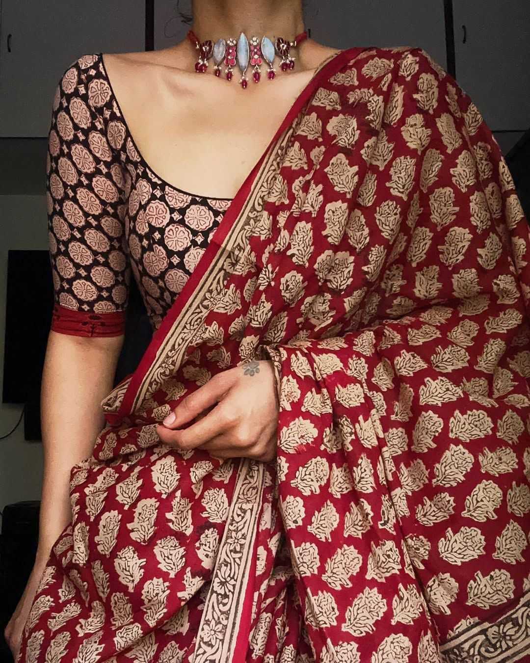 Naarira Elegant Chanderi Silk Printed Sarees