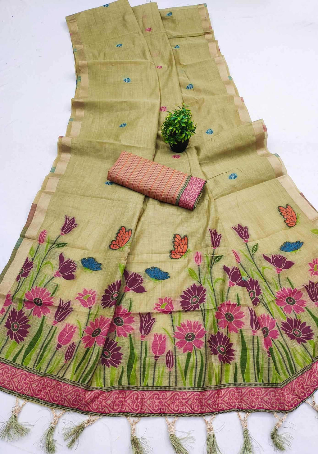 Naarira Butterfly Cotton Ethnic Saree for Women
