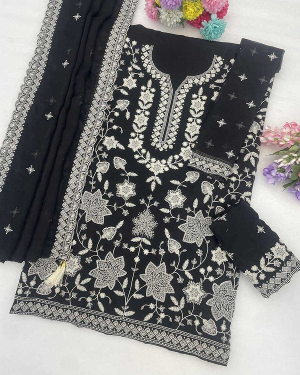 Naarira Chiffon Embroidery Suits - alternate view