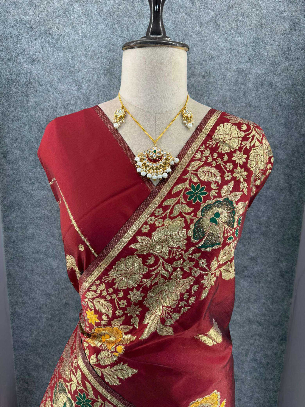 Naarira KESH739 banarasi silk Banarasi Soft Silk Banarasi Silk Sarees