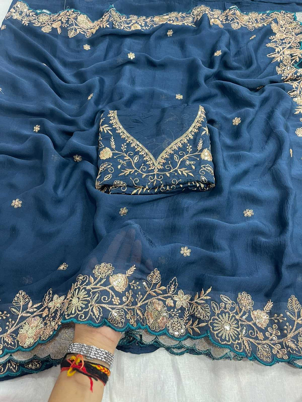 Naarira Laveesha Crunchi Designer Sarees