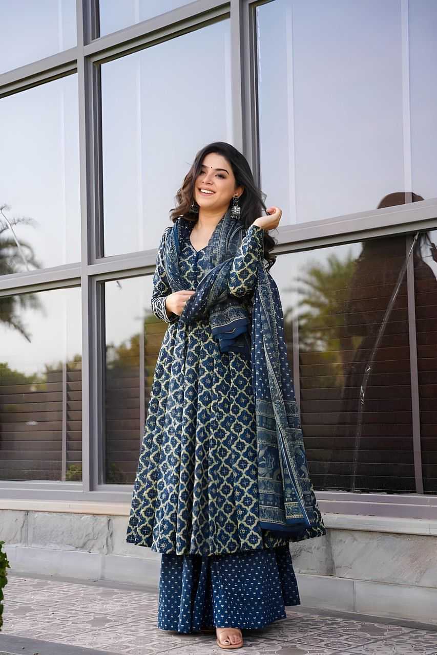 Naarira 1001 Rayon Printed Kurti