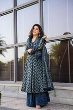 Naarira 1001 Rayon Printed Kurti