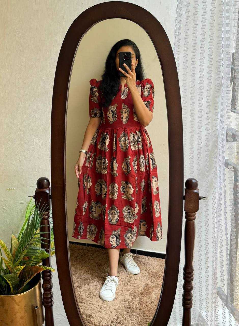 Naarira Kantara Parampara Cotton Printed Gown