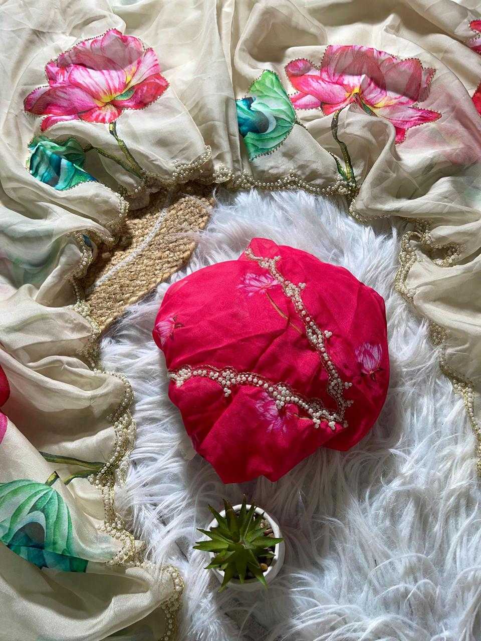 Naarira HAELI Organza Fancy Sarees