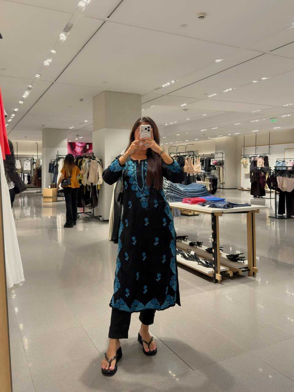 Naarira Heavy Roman Silk Suit