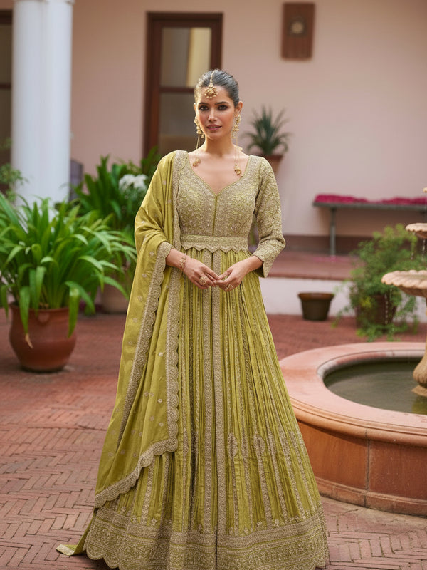 Naarira Gulkayra MEENAT Bridal Gown