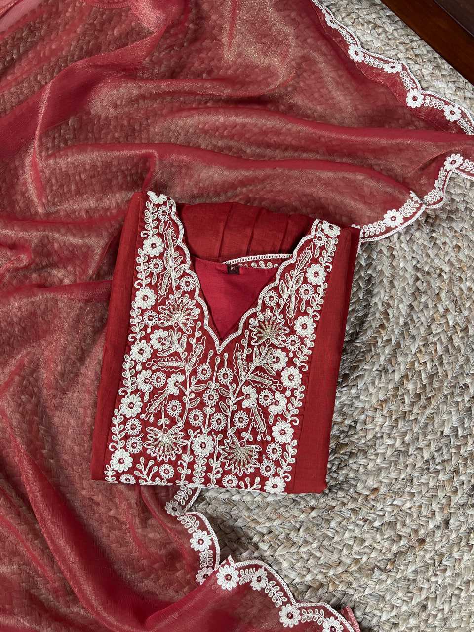 Naarira Festive Collections