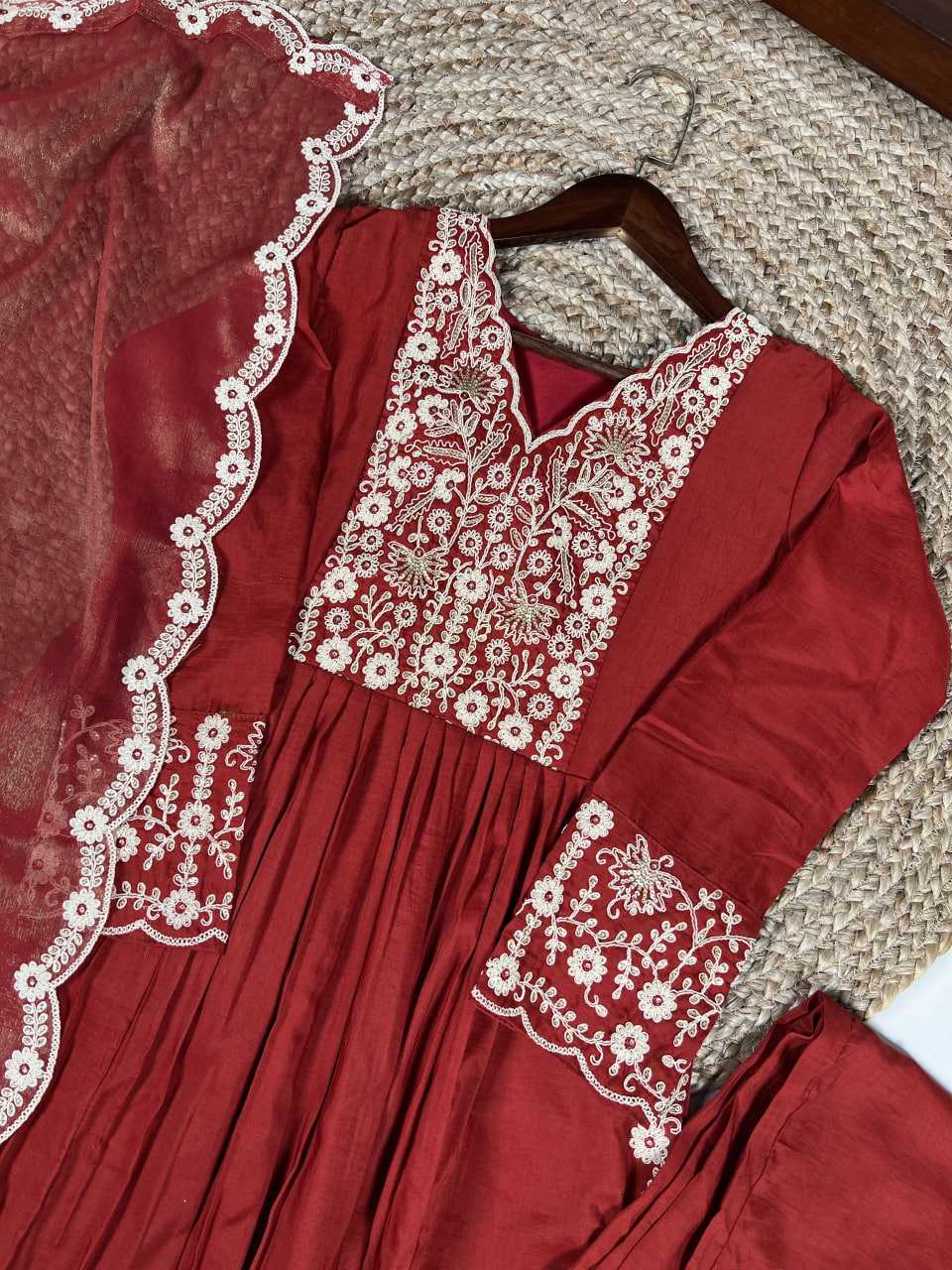 Naarira Festive Collections