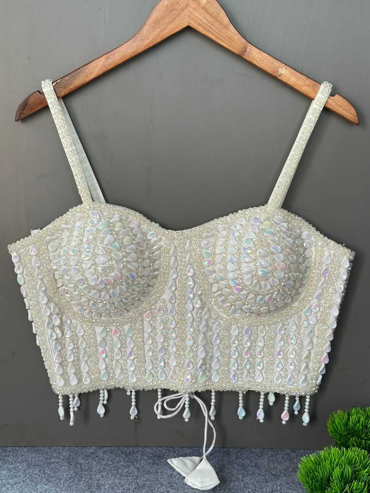 Naarira Pearl Moti Spaghati Readymade Blouses