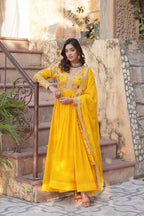 Naarira V-Neck Bridal Gowns