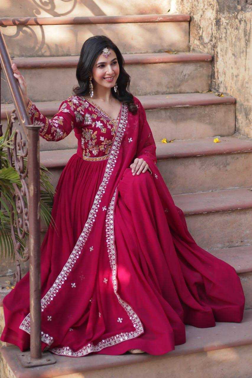 Naarira V-Neck Bridal Gowns