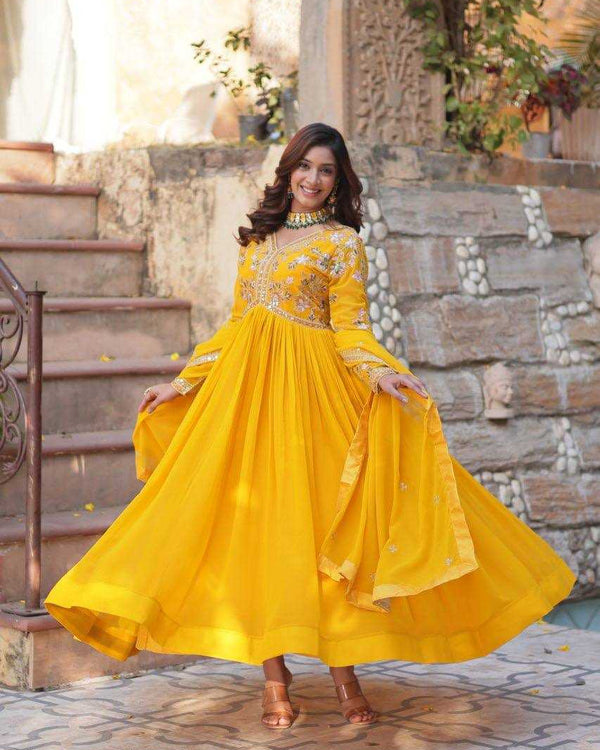 Naarira V-Neck Bridal Gowns
