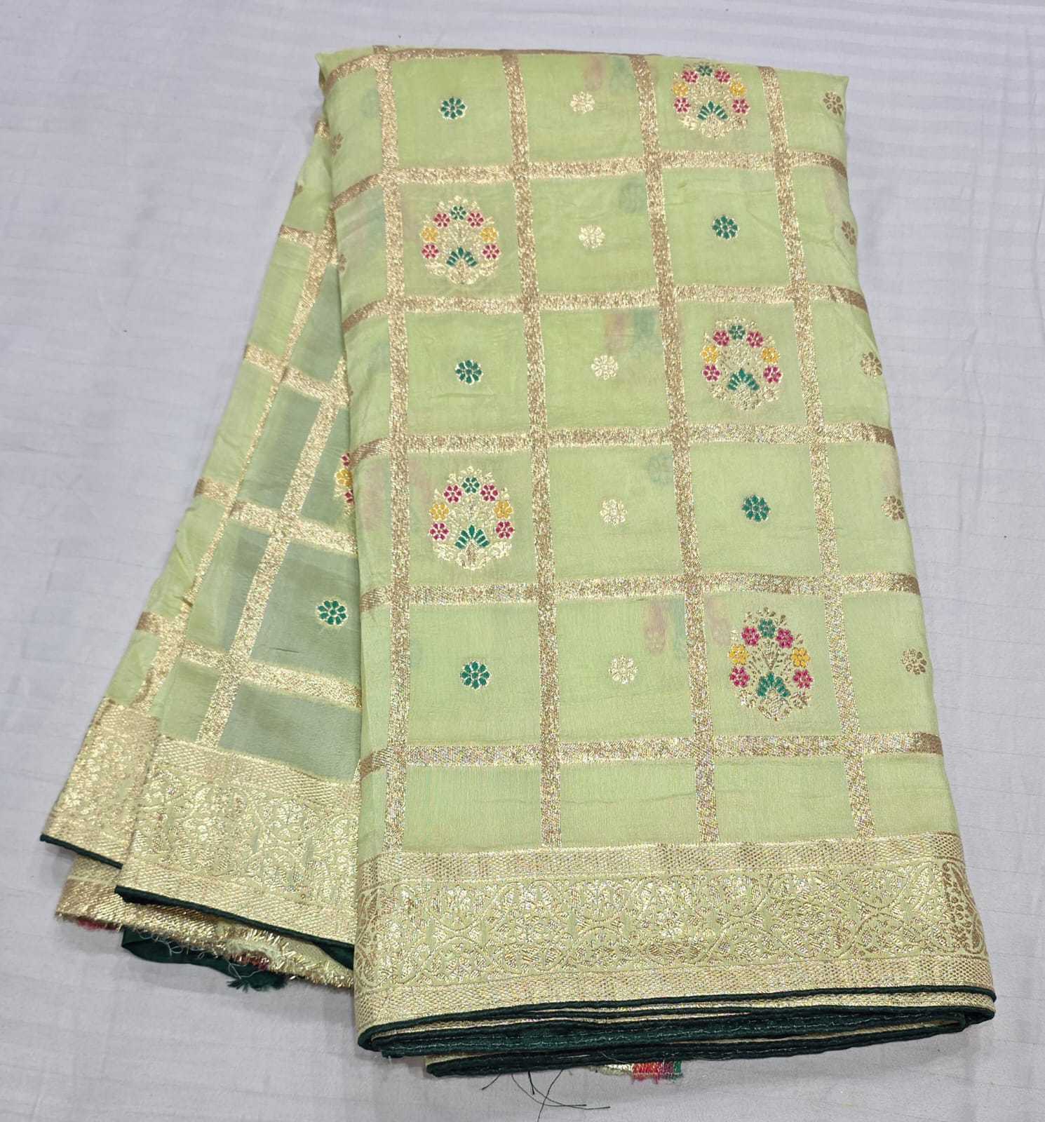 Naarira Gharchola Saree
