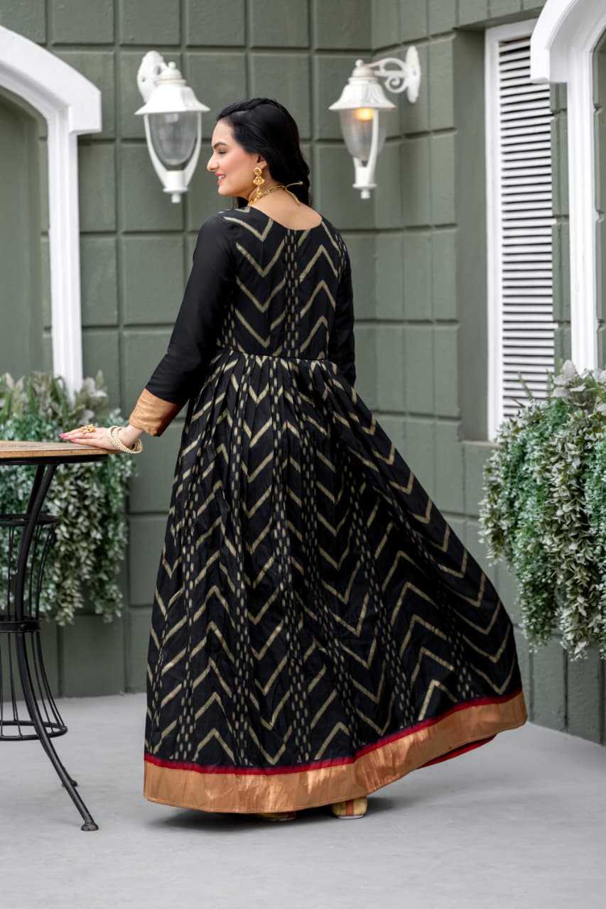 Naarira Soft Silk Zari Chevron Gown